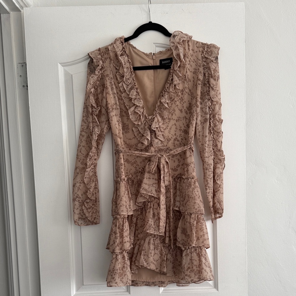 Bardot Long Sleeve Floral Dress in Tan